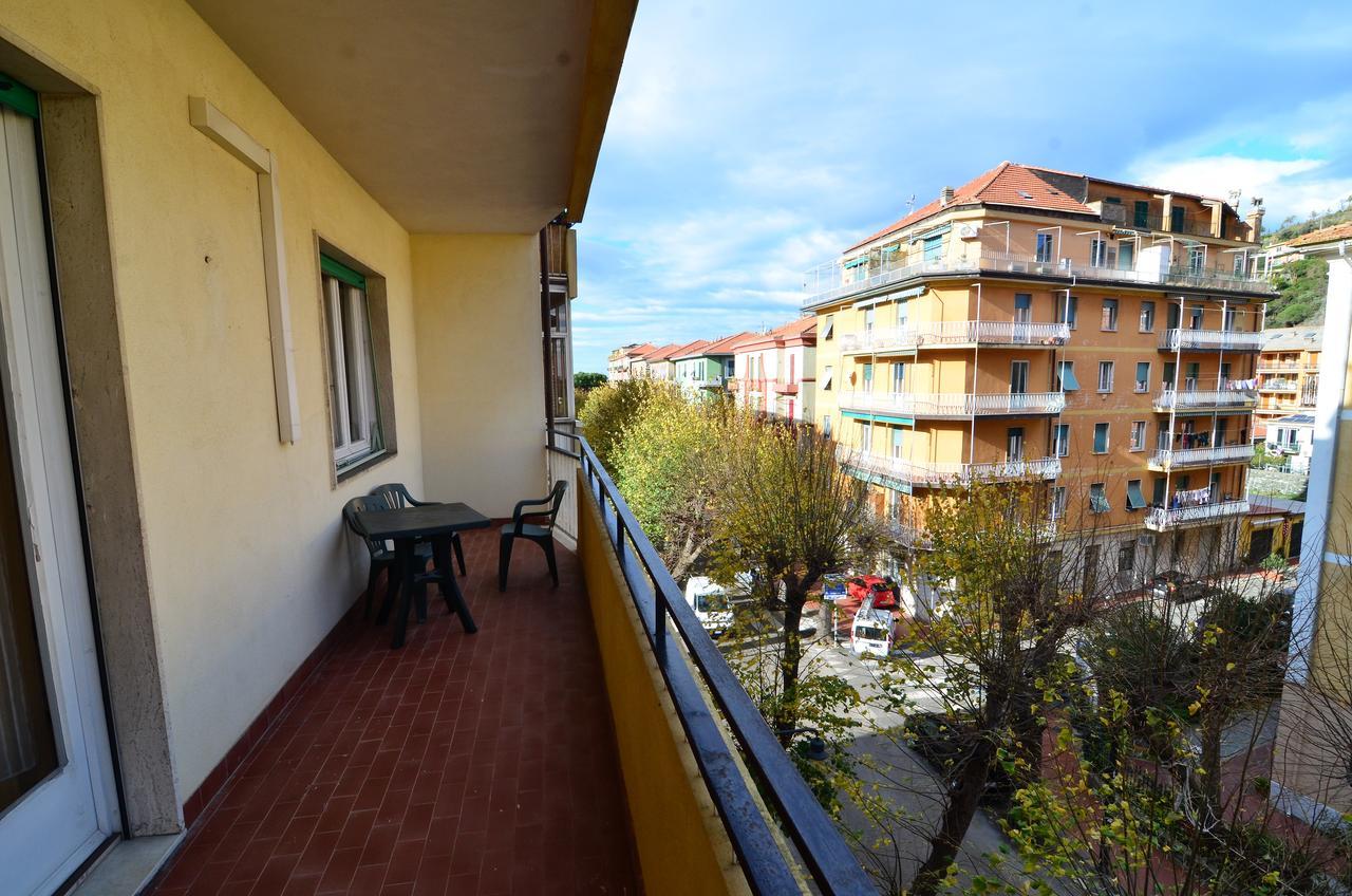 Elena Apartment Леванто Екстер'єр фото