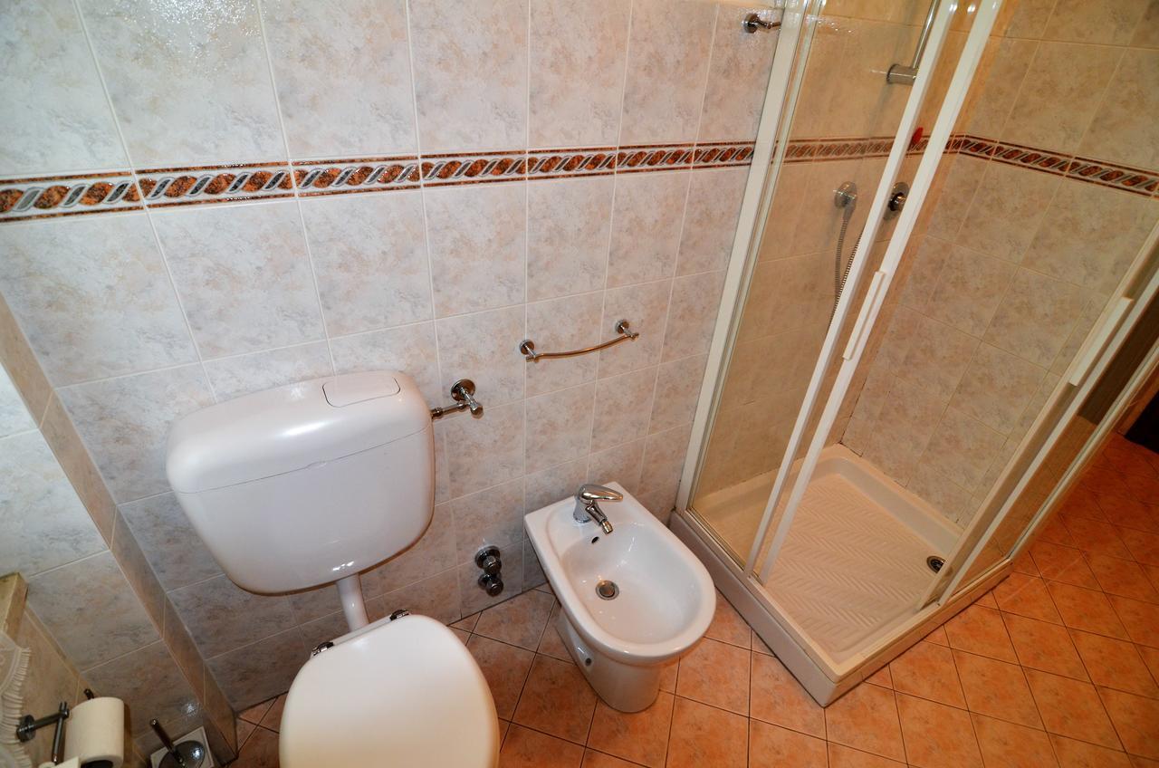 Elena Apartment Леванто Екстер'єр фото